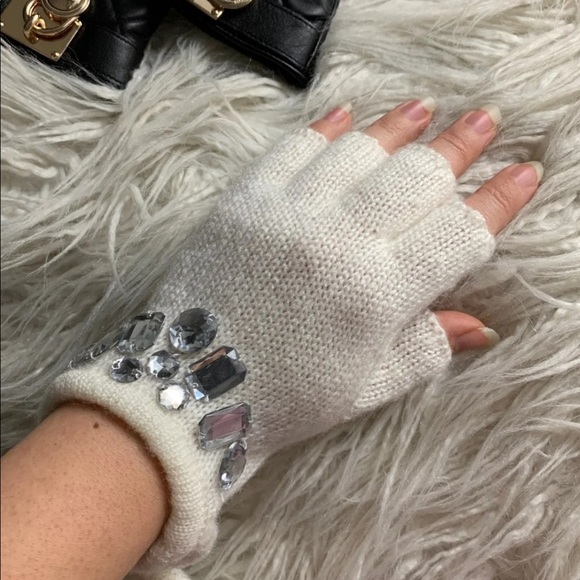 fingerless gloves - Picture 5 of 6